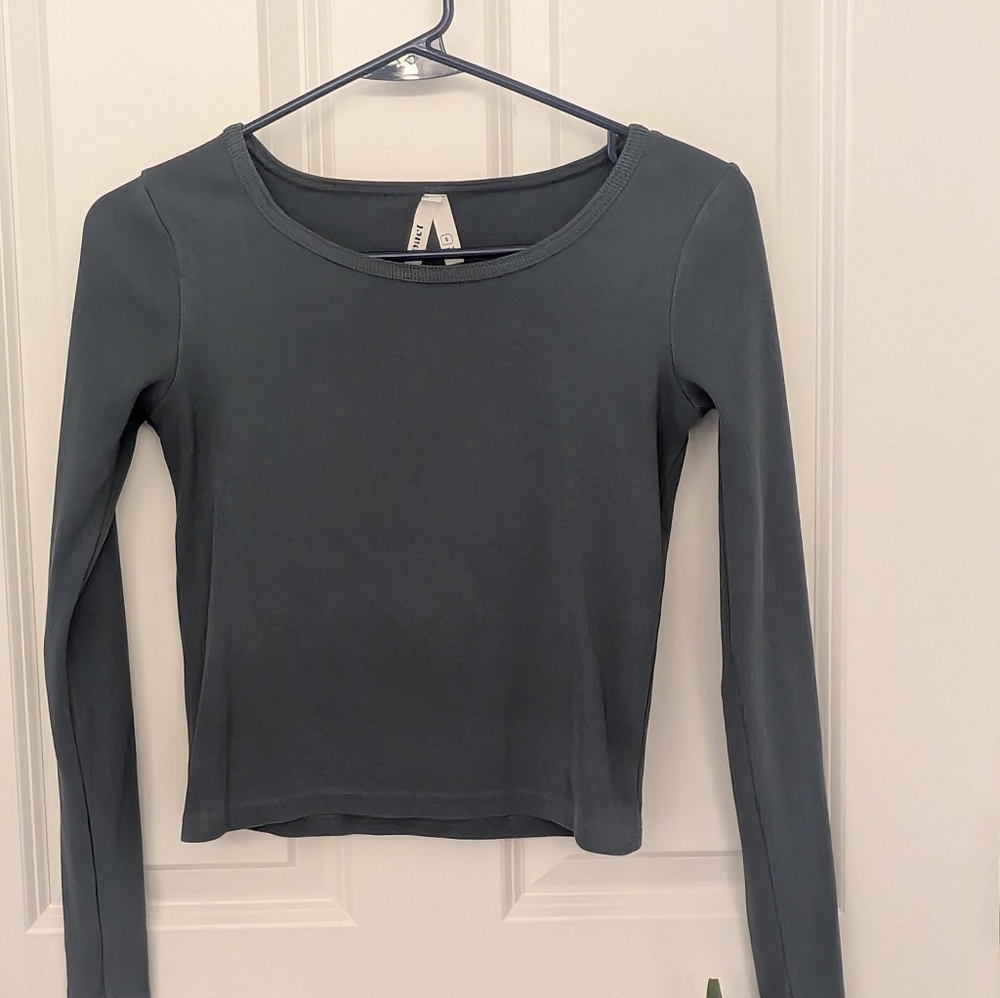 Elegant Long Sleeve Top in Gray
